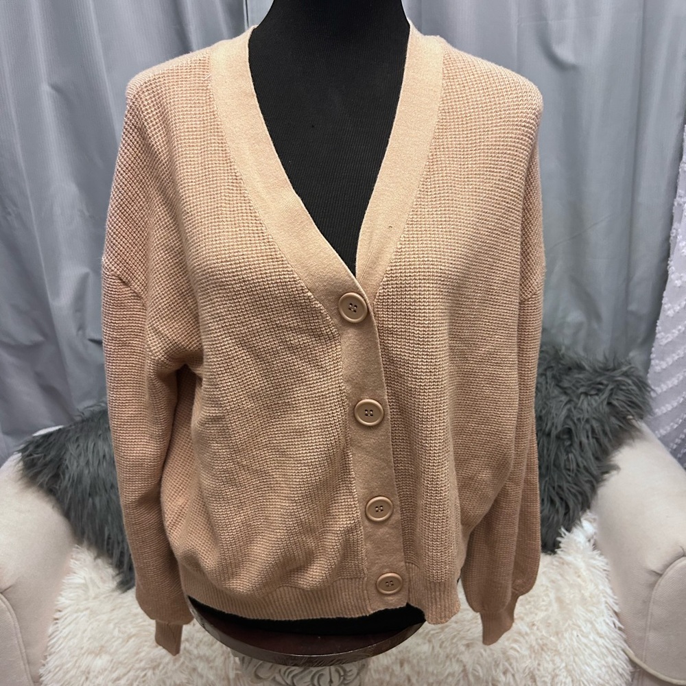 50%off w❤️ Love Ellie Beige Knitted Cardigan crop Med 137